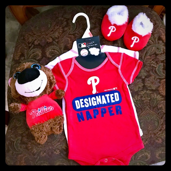 infant phillies shirt